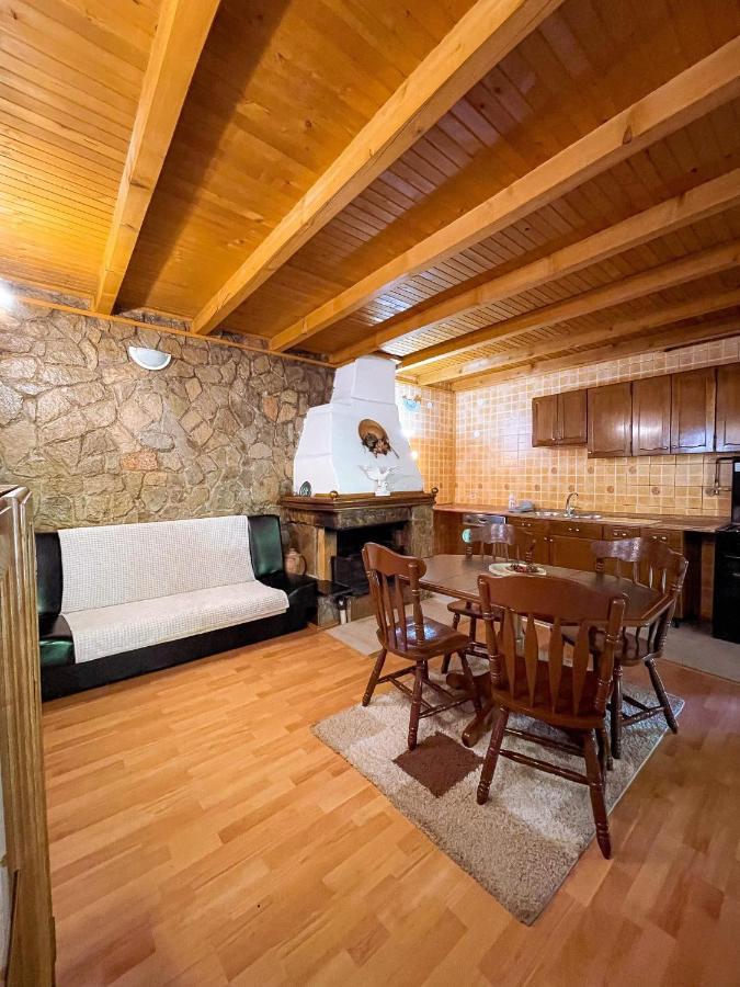 Adella Apartment Sarajevo Ngoại thất bức ảnh