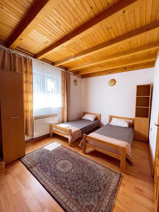 Adella Apartment Sarajevo Ngoại thất bức ảnh