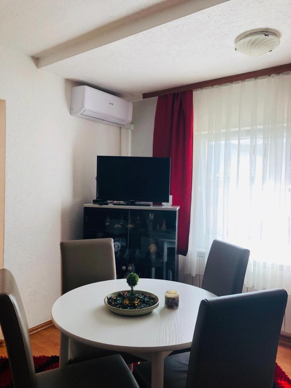 Adella Apartment Sarajevo Ngoại thất bức ảnh