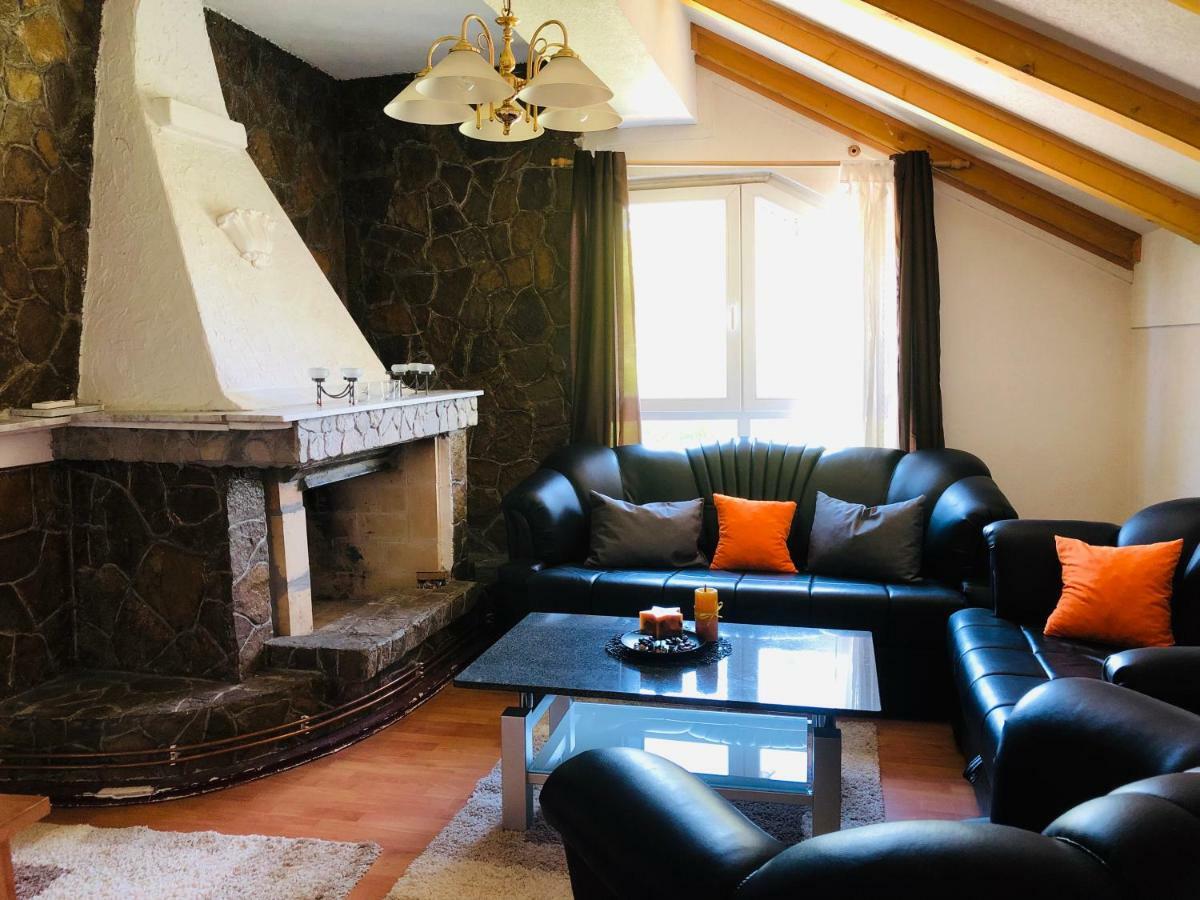 Adella Apartment Sarajevo Ngoại thất bức ảnh