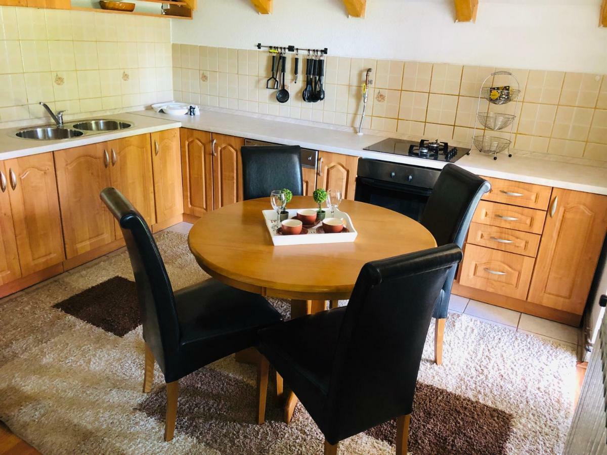 Adella Apartment Sarajevo Ngoại thất bức ảnh
